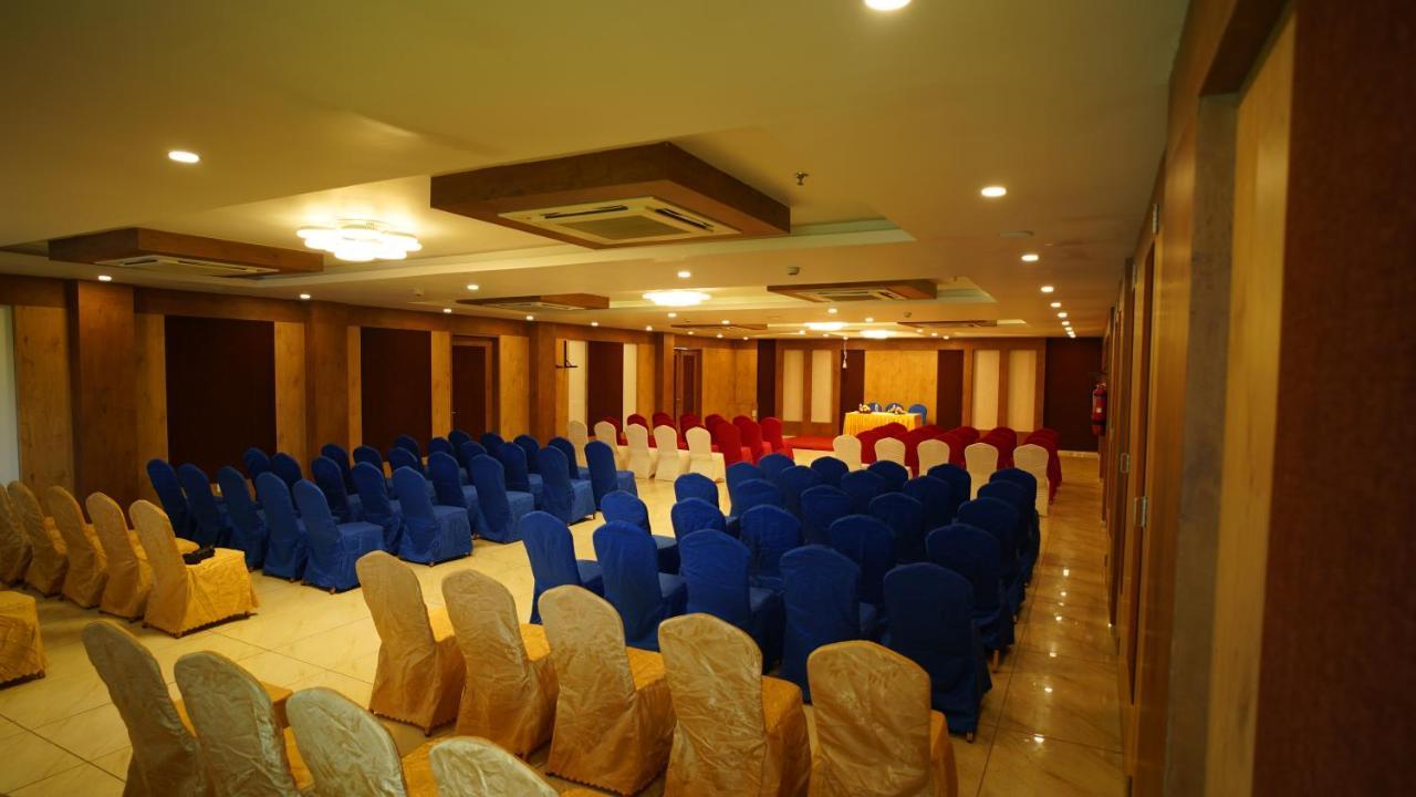Regenta Central Somnath, Bhalpara Zewnętrze zdjęcie