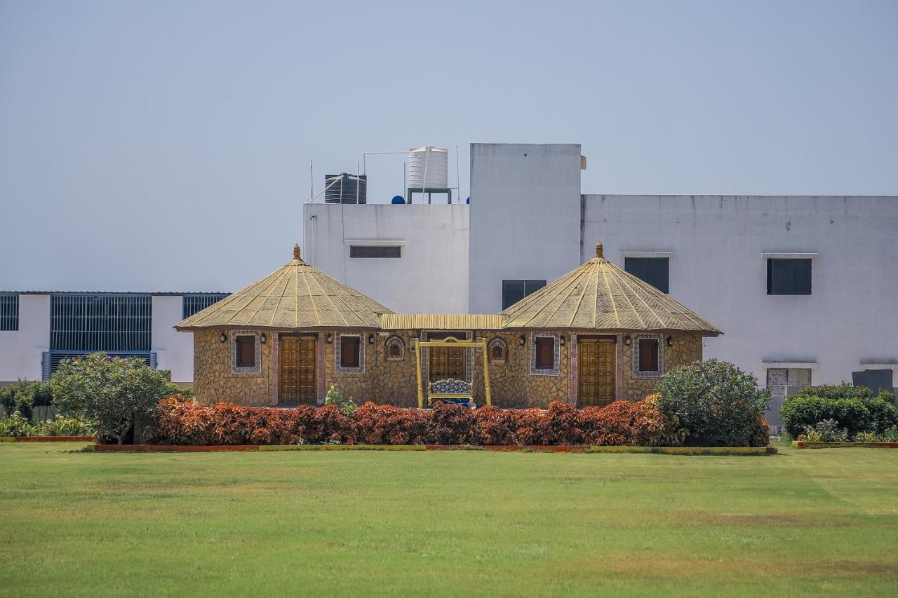 Regenta Central Somnath, Bhalpara Zewnętrze zdjęcie