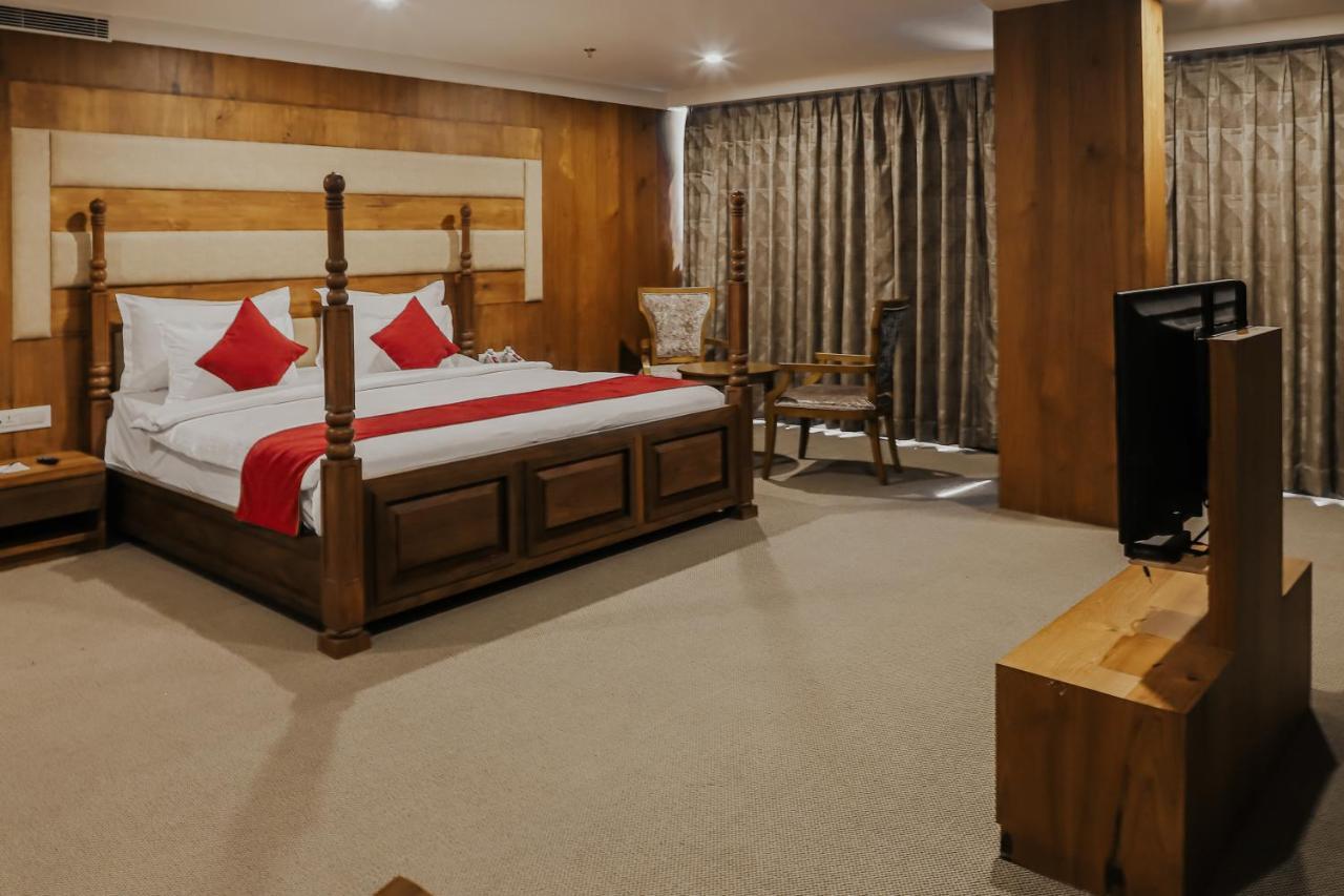Regenta Central Somnath, Bhalpara Zewnętrze zdjęcie